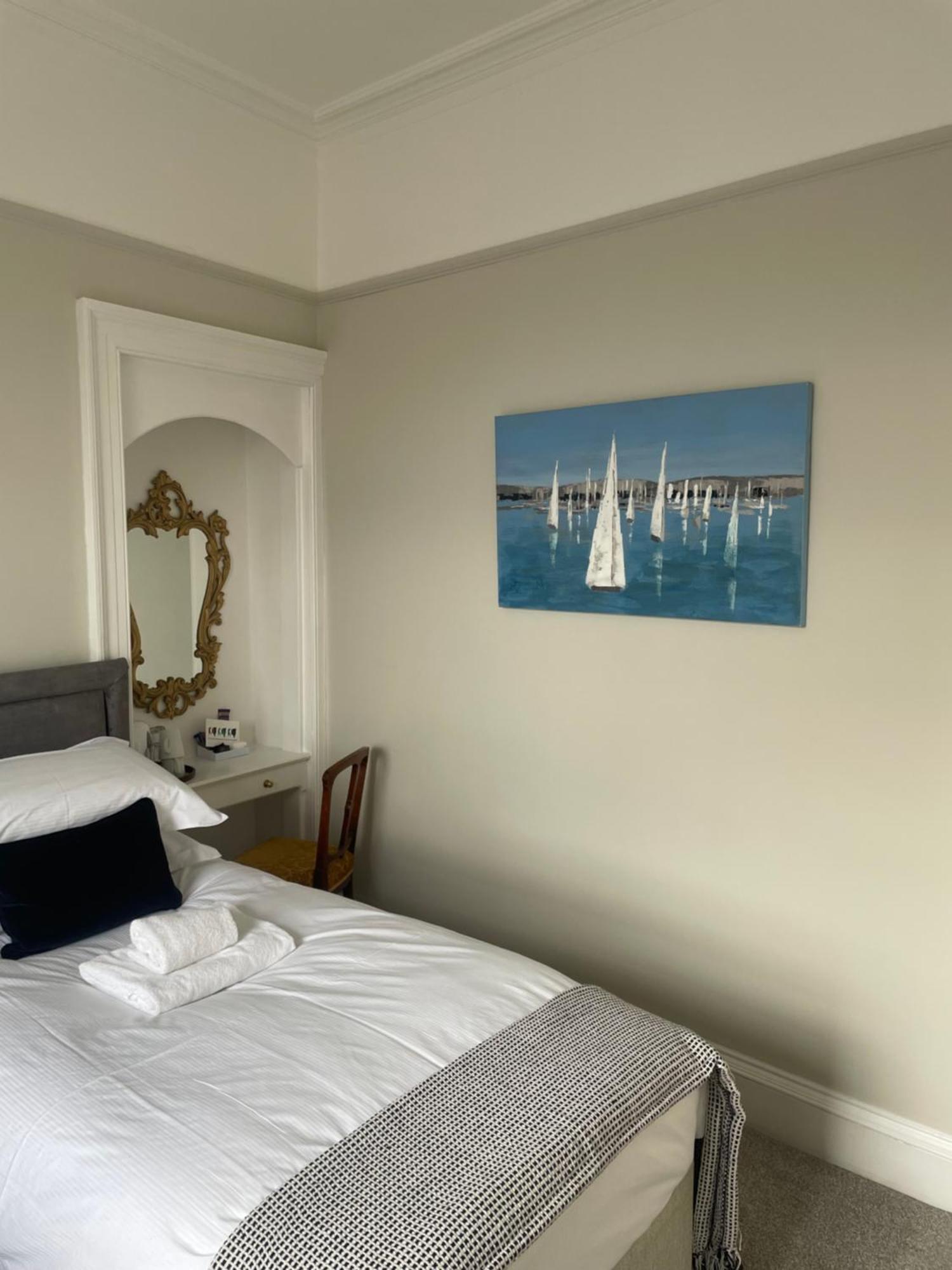 The Garret Hotel Kirkcudbright Buitenkant foto